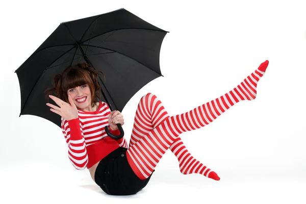 Mujer de moda con un paraguas . — Foto de Stock