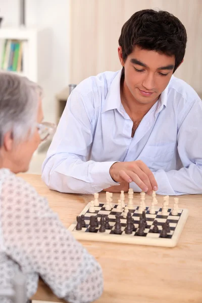 Schach spielen — Stockfoto