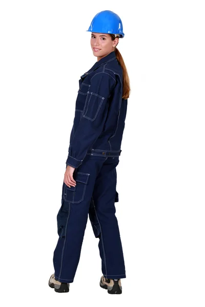 Vrouwelijke werknemer dragen van Amerikaanse overalls — Stockfoto