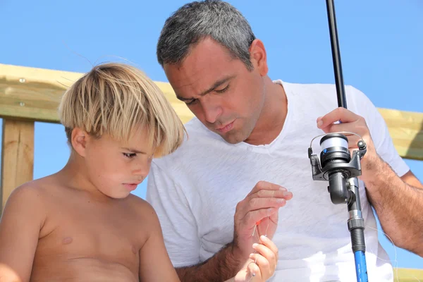 Otec a syn rybaří — Stock fotografie