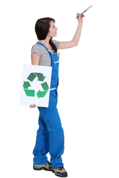Schilder met een recyclingbord — Stockfoto