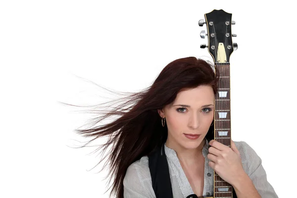 Guitarra femenina — Foto de Stock