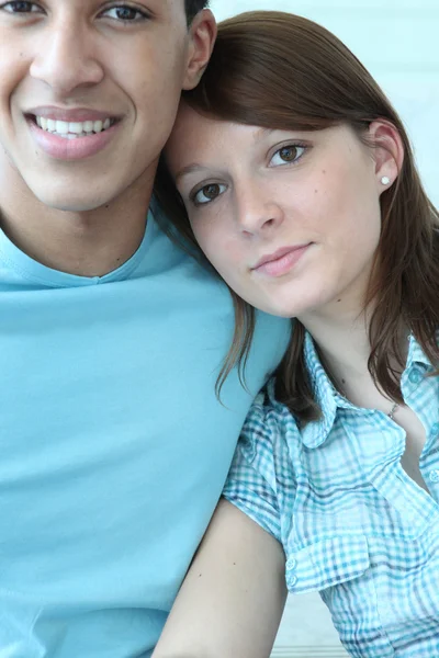 Young couple close together — Stock Photo, Image