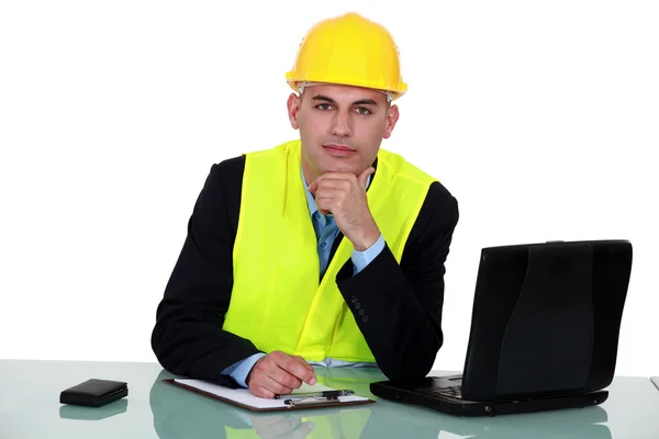 Engineer working on-site — Stock Photo, Image