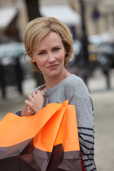 Mujer de compras — Foto de Stock