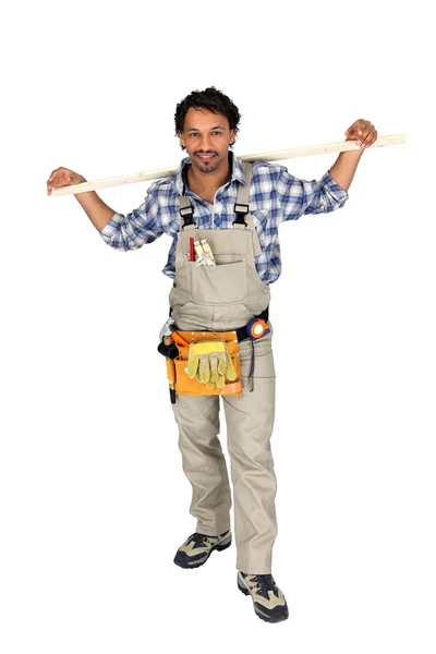 Handyman met een gereedschapsriem — Stockfoto