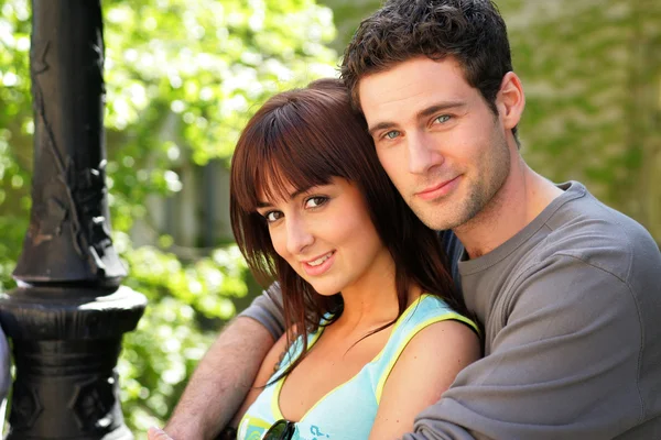 Portrait of a young couple embraced — Stock Photo, Image