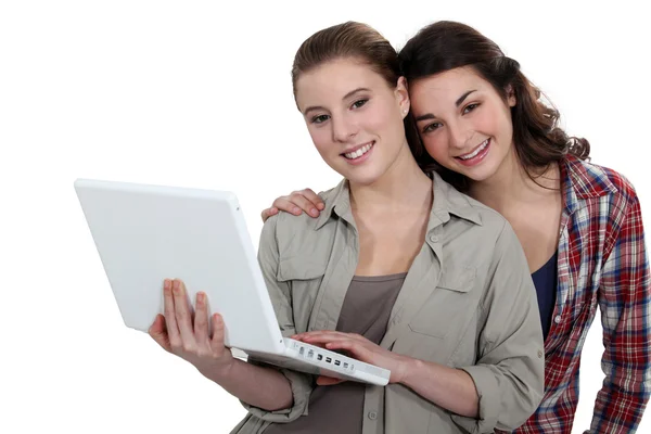 Two girlfriends posing together — Stock Photo, Image
