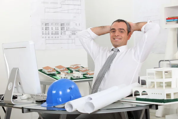 Byggnadsingenjör i office — Stockfoto