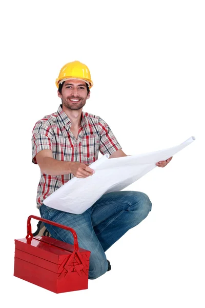 Boldog foreman megfigyelése a blueprint — Stock Fotó
