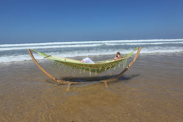 A hammock in the sea — Stock Photo, Image