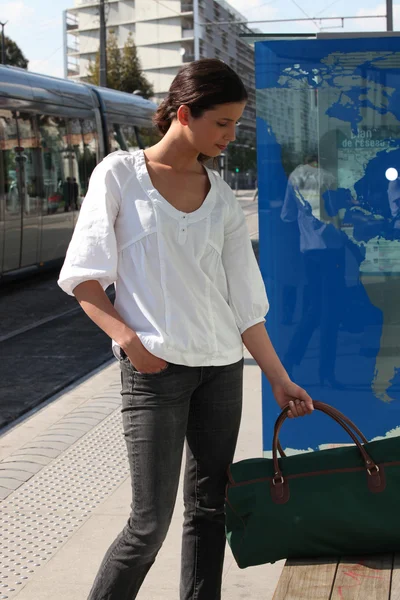 Young woman going on trip — Stock Photo, Image