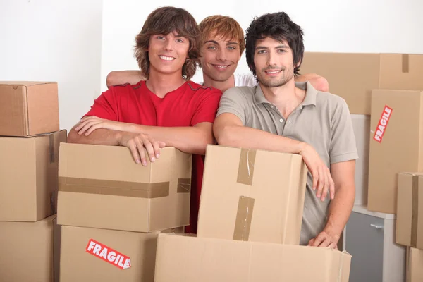 Young men on moving day — Stock Photo, Image