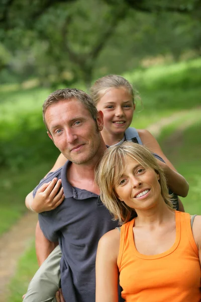Familjen på vandring äventyr — Stockfoto