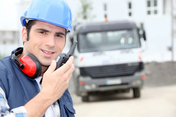 Retrato de um trabalhador da construção civil — Fotografia de Stock