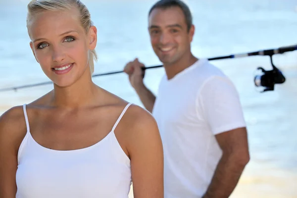 Woman going fishing with her husband — Stock Photo, Image