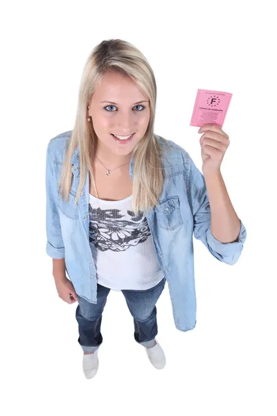 Κορίτσι που παρουσιάζει γαλλική άδεια οδήγησης — Φωτογραφία Αρχείου