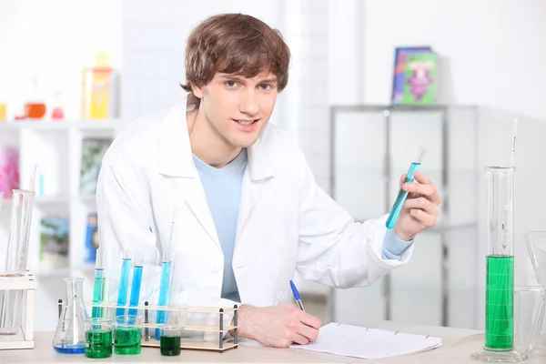 Student, in lab class — Stock Photo, Image