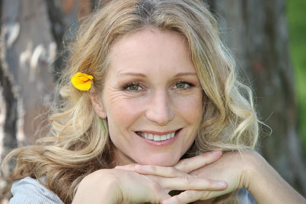 stock image Portrait of a woman outdoors