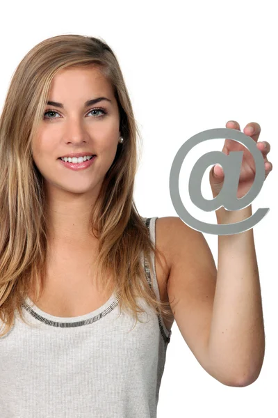 Frau mit Internet-Symbol — Stockfoto