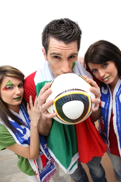 Três torcedores de futebol italianos — Fotografia de Stock