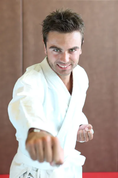 Man doing karate — Stock Photo, Image