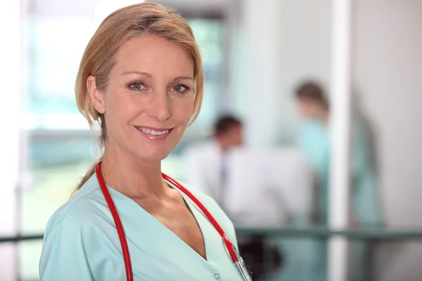 Female medic in a hospital — Stock Photo, Image