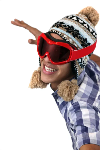 Jovem de chapéu de neve e óculos — Fotografia de Stock