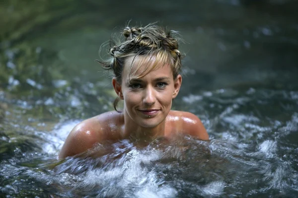 Woman in a jacuzzi — Stock Photo, Image