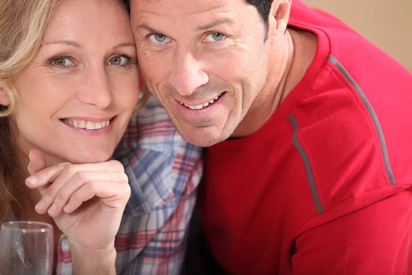 Casal em casa — Fotografia de Stock