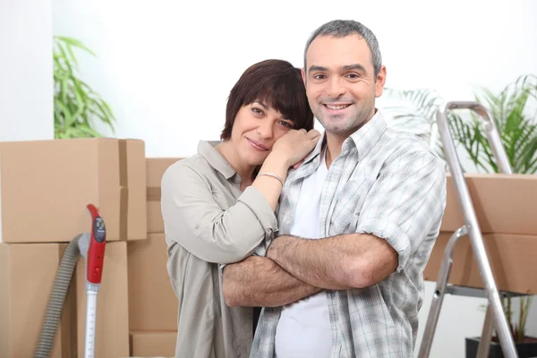 Couple moving house — Stock Photo, Image