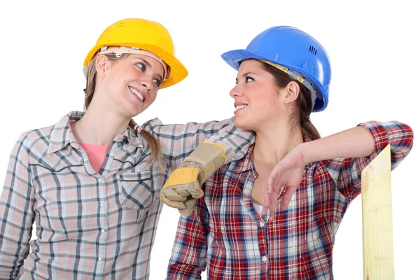 Two female carpenters chatting — Stock Photo, Image