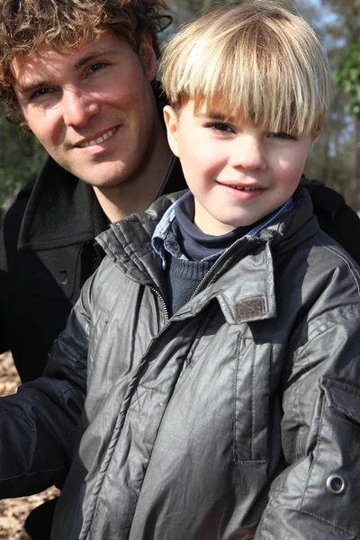 Father and son outdoors — Stock Photo, Image