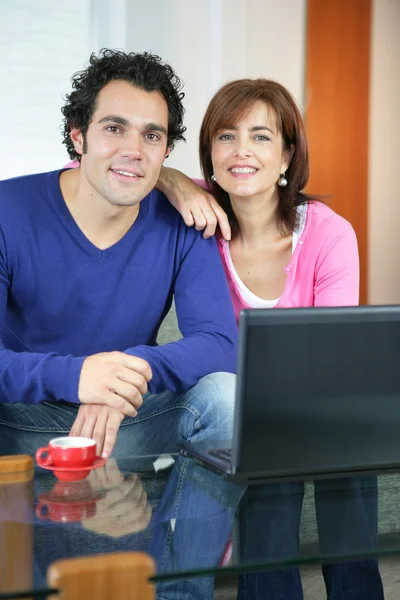 Couple relaxing at home — Stock Photo, Image