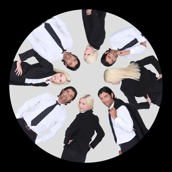 Business-team binnen de cirkel — Stockfoto