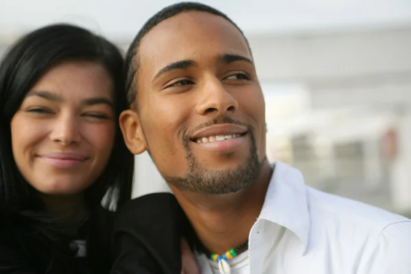 Mladý Africký Americký pár — Stock fotografie