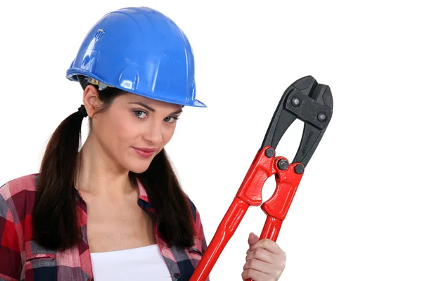 Construtora feminina com cortadores de parafusos — Fotografia de Stock