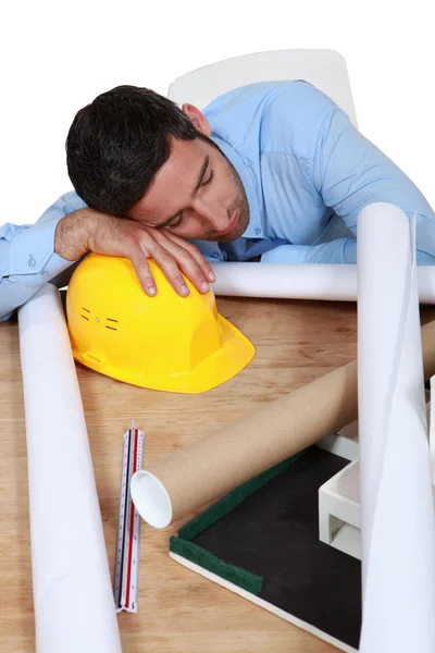 Arkitekt sova på jobbet — Stockfoto