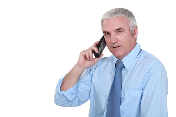 Man praten aan de telefoon — Stockfoto