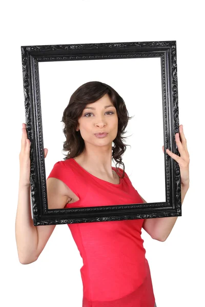 Vrouw framing zichzelf — Stockfoto