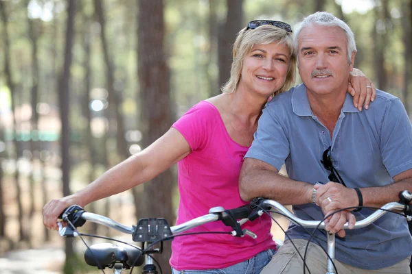 Coppia ciclismo — Foto Stock