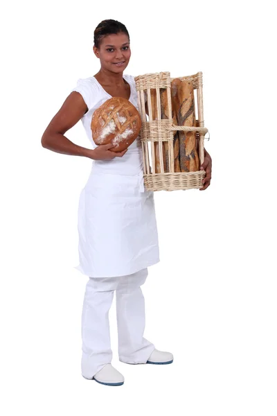 Egy fekete nő baker. — Stock Fotó