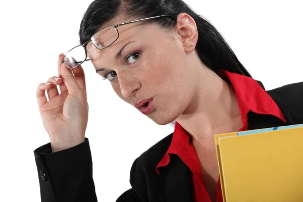 Sekretářka jí brýle — Stock fotografie