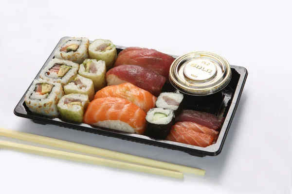 排列整齐的寿司 — 图库照片