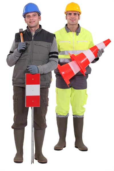 Společně stáli dva silniční pracovníků — Stock fotografie