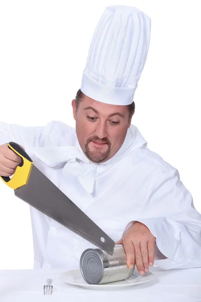 厨师锯锡 — 图库照片