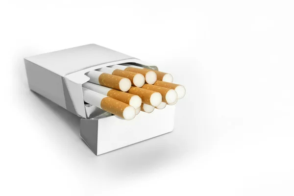 Пачка сигарет — стокове фото