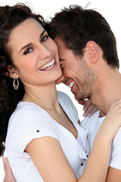 Paar lacht zusammen — Stockfoto