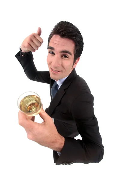 Человек, празднующий шампанским — стоковое фото