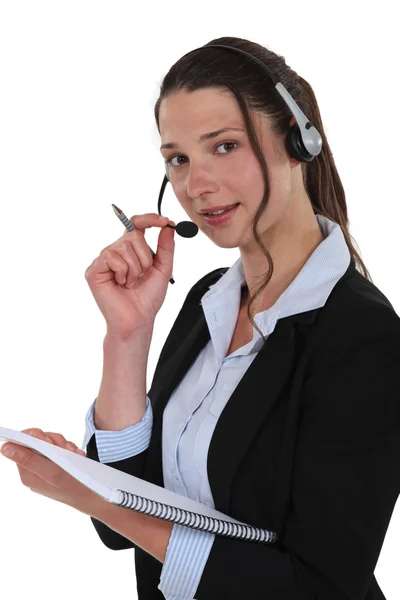 Operadora de telefonia com notebook — Fotografia de Stock